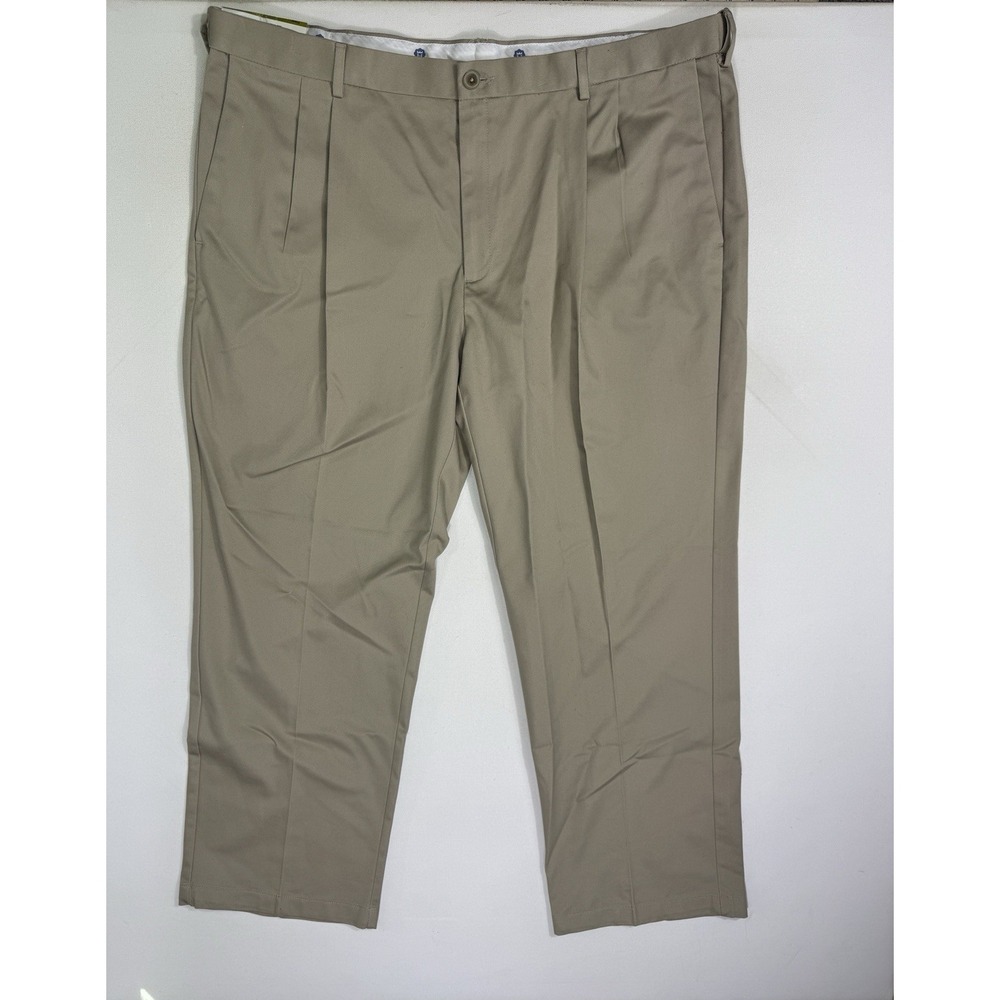 Haggar Work To Weekend Classic Fit Khaki Pants Men's 44x30 NWT Pleated No Iron
